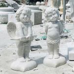 Tượng Thiên Thần Đá Tự Nhiên được điêu khắc tại làng Non Nước