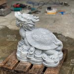 Tượng Long Quy Bằng Đá Xám điêu khắc đẹp trên nền đá xám nhạt